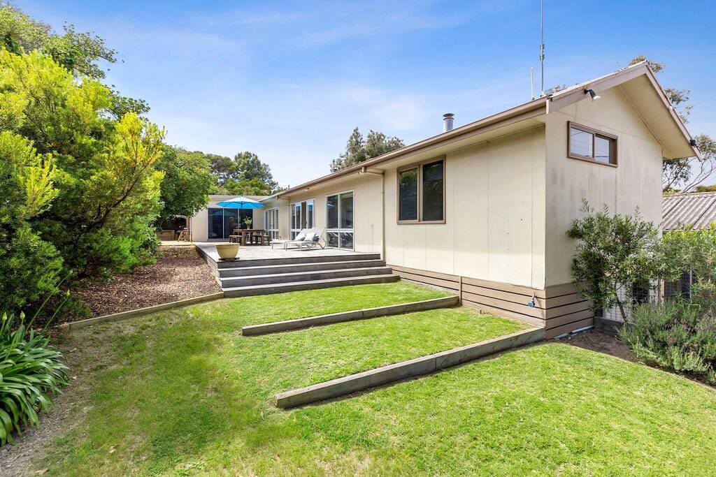 Hitchcock Holiday House Barwon Heads Getaway Rental